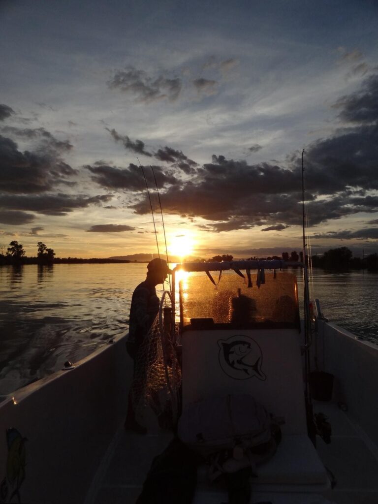 salidas en barco delta del ebro